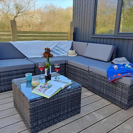Cardinham 3 Bedroom - Max 6 Occ - Vp4
